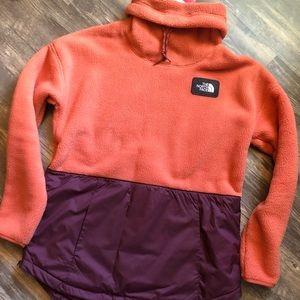 Brand new North Face pullover